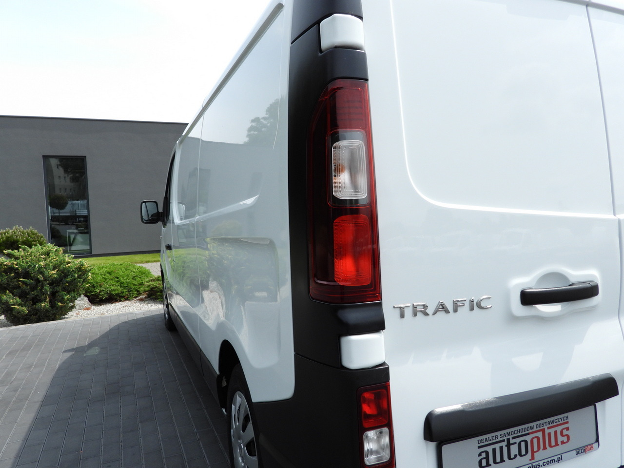 Furgonas šaldytuvas RENAULT TRAFIC  REFRIGERATOR VAN 0*C CRUISE CONTROL LED LIGHTS AIR CONDITIONING  120HP: foto 16