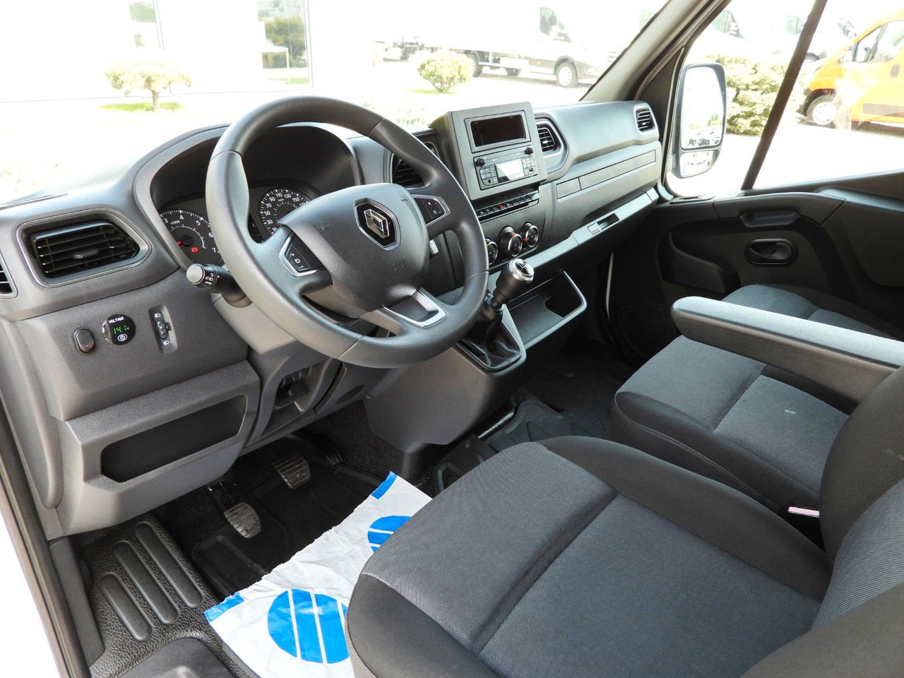 Renault MASTER PRITSCHE PLANE 10 PALETTEN WEBASTO A/C - Tentinis mikroautobusas: foto 2 Renault MASTER PRITSCHE PLANE 10 PALETTEN WEBASTO A/C - Tentinis mikroautobusas: foto 2