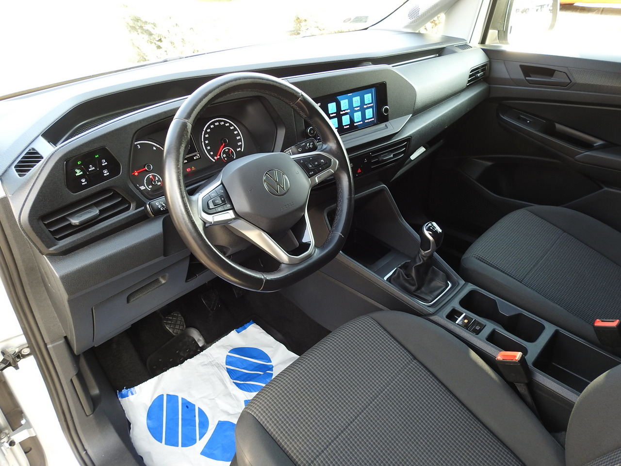 VOLKSWAGEN CADDY REFRIGERATOR VAN -20*C HEATING FUNCTION POWER SUPPLY 230V CRUISE CONTROL LED LIGHTS AIR CONDITIONING 100HP - Furgonas šaldytuvas: foto 2 VOLKSWAGEN CADDY REFRIGERATOR VAN -20*C HEATING FUNCTION POWER SUPPLY 230V CRUISE CONTROL LED LIGHTS AIR CONDITIONING 100HP - Furgonas šaldytuvas: foto 2