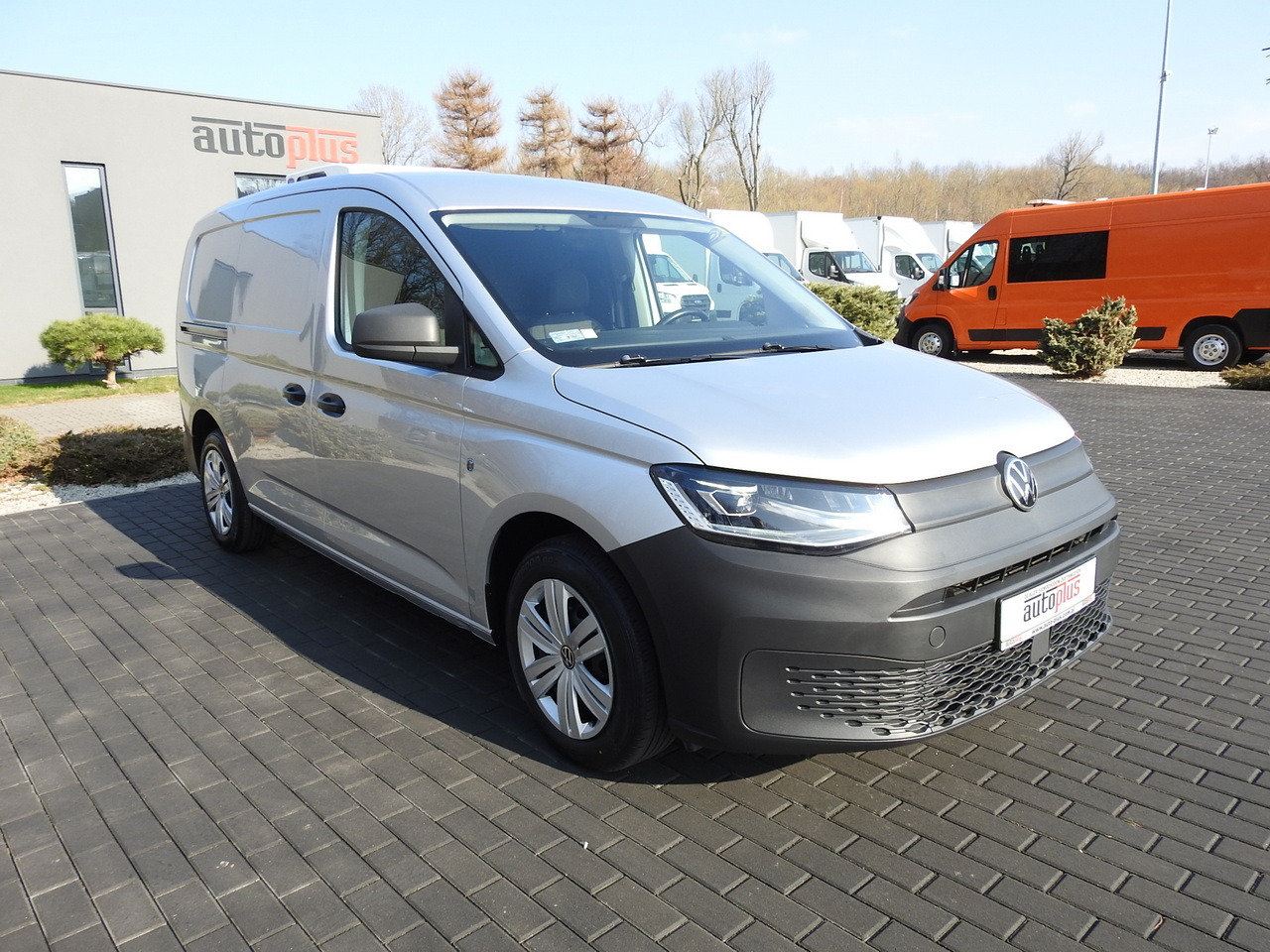VOLKSWAGEN CADDY REFRIGERATOR VAN -20*C HEATING FUNCTION POWER SUPPLY 230V CRUISE CONTROL LED LIGHTS AIR CONDITIONING 100HP - Furgonas šaldytuvas: foto 4 VOLKSWAGEN CADDY REFRIGERATOR VAN -20*C HEATING FUNCTION POWER SUPPLY 230V CRUISE CONTROL LED LIGHTS AIR CONDITIONING 100HP - Furgonas šaldytuvas: foto 4