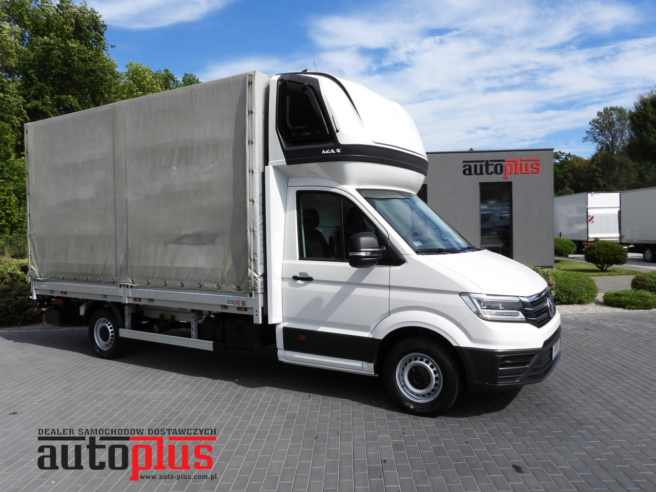 VOLKSWAGEN CRAFTER TARPAULIN LIFT 8 PALLETS WEBASTO CRUISE CONTROL LED LIGHTS AIR CONDITIONING 180HP - Tentinis mikroautobusas: foto 1 VOLKSWAGEN CRAFTER TARPAULIN LIFT 8 PALLETS WEBASTO CRUISE CONTROL LED LIGHTS AIR CONDITIONING 180HP - Tentinis mikroautobusas: foto 1
