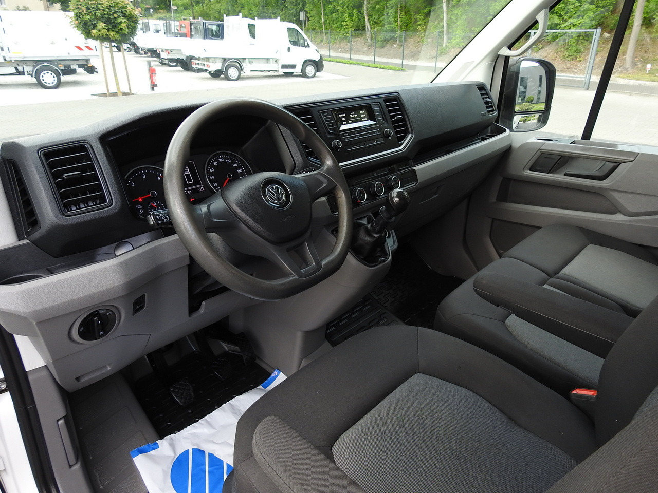 VOLKSWAGEN CRAFTER TIPPER CRUISE CONTROL 100HP - Mažas savivartis: foto 2 VOLKSWAGEN CRAFTER TIPPER CRUISE CONTROL 100HP - Mažas savivartis: foto 2