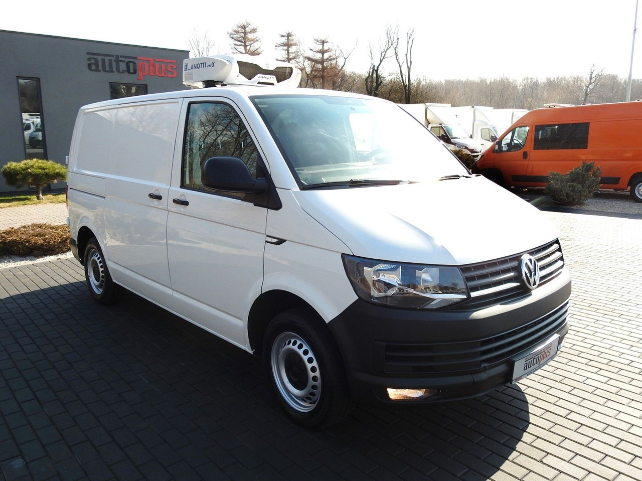 Volkswagen TRANSPORTER T6 KÜHLKASTENWAGEN 0*C TEMPOMAT - Furgonas šaldytuvas: foto 4 Volkswagen TRANSPORTER T6 KÜHLKASTENWAGEN 0*C TEMPOMAT - Furgonas šaldytuvas: foto 4