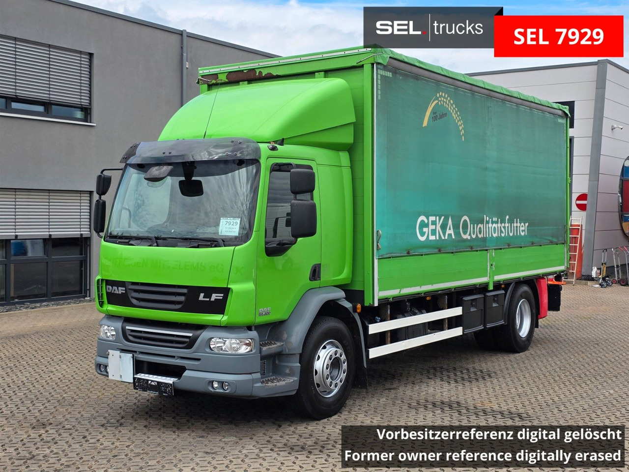 DAF FA LF 55.300 / Ladebordwand + Kofferseite - Tentinis sunkvežimis: foto 1 DAF FA LF 55.300 / Ladebordwand + Kofferseite - Tentinis sunkvežimis: foto 1