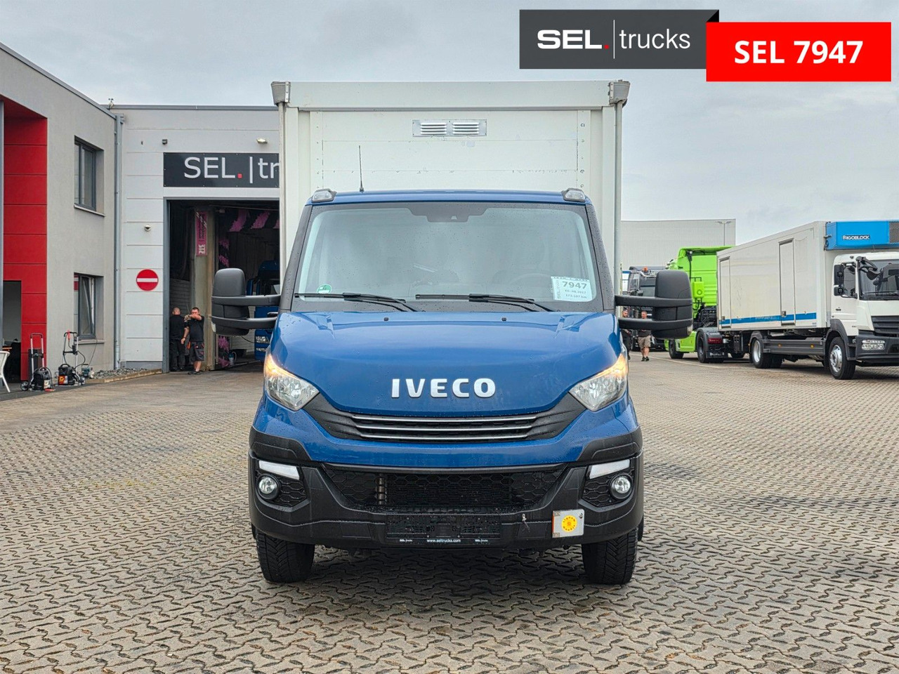Iveco Daily 70C18 Hi-Matic / Ladebordwand / 3 Sitzen - Tentinis mikroautobusas: foto 2 Iveco Daily 70C18 Hi-Matic / Ladebordwand / 3 Sitzen - Tentinis mikroautobusas: foto 2