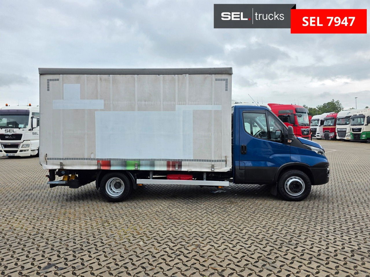 Iveco Daily 70C18 Hi-Matic / Ladebordwand / 3 Sitzen - Tentinis mikroautobusas: foto 4 Iveco Daily 70C18 Hi-Matic / Ladebordwand / 3 Sitzen - Tentinis mikroautobusas: foto 4