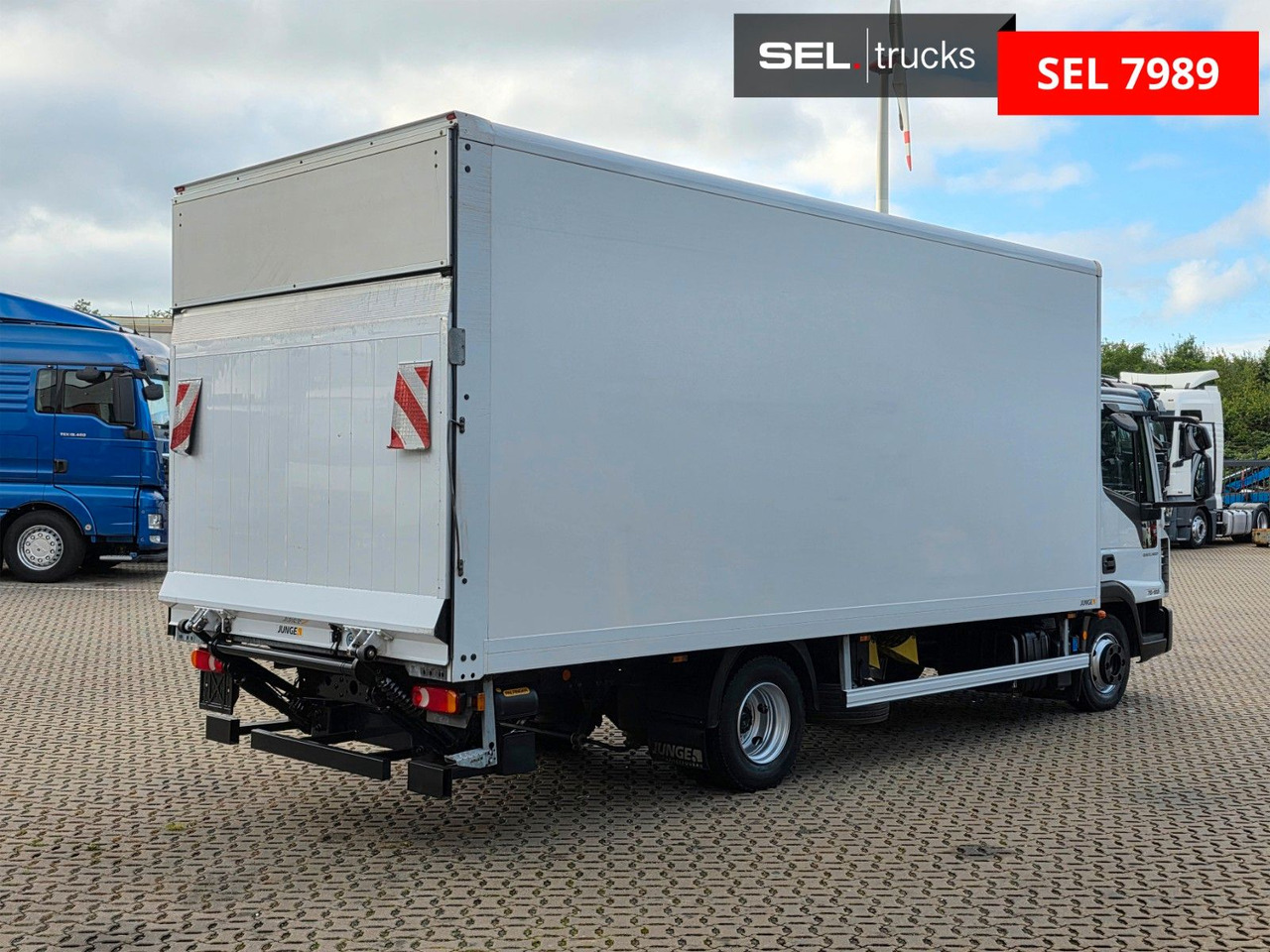 Iveco Eurocargo 75-190 /Ladebordwand / 3 Sitzen / 6D - Furgonas su krovinių dėže: foto 5 Iveco Eurocargo 75-190 /Ladebordwand / 3 Sitzen / 6D - Furgonas su krovinių dėže: foto 5
