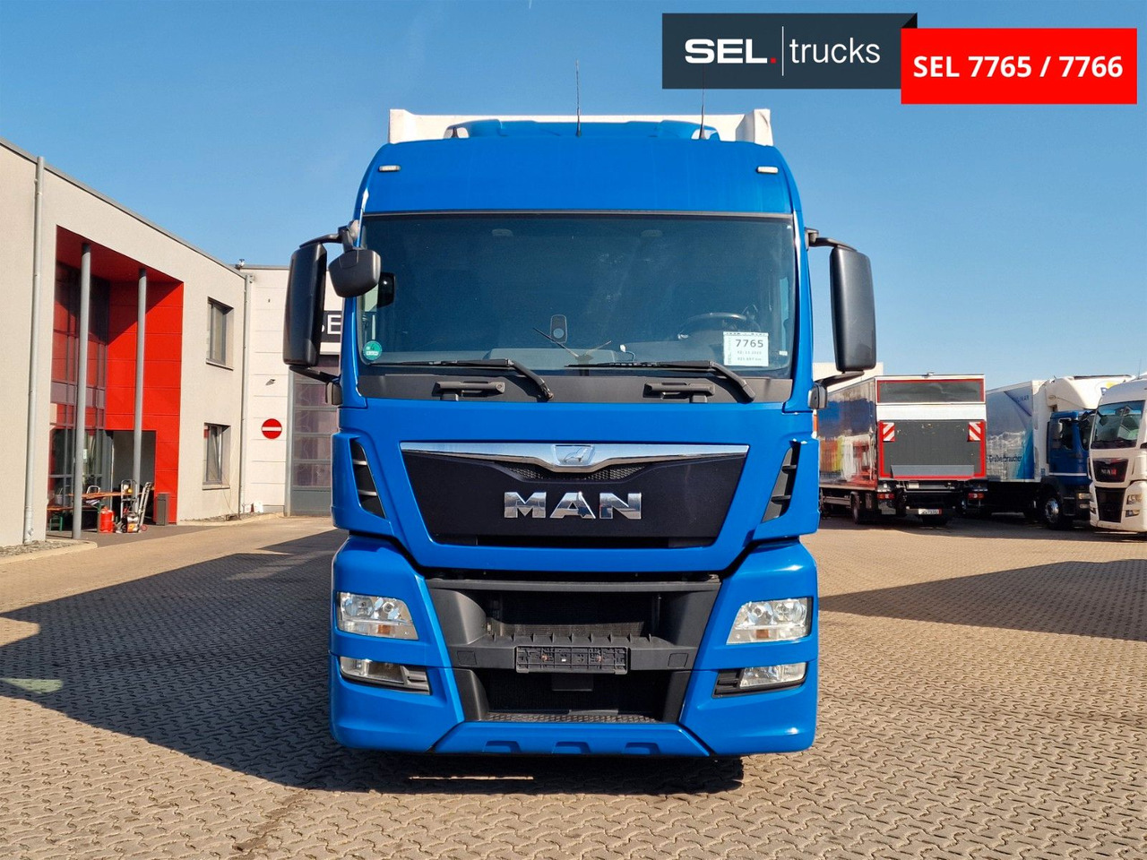 MAN TGX 18.440 4X2 LL-U/ Intarder /Hubdach/Durchlade - Tentinis sunkvežimis: foto 2 MAN TGX 18.440 4X2 LL-U/ Intarder /Hubdach/Durchlade - Tentinis sunkvežimis: foto 2