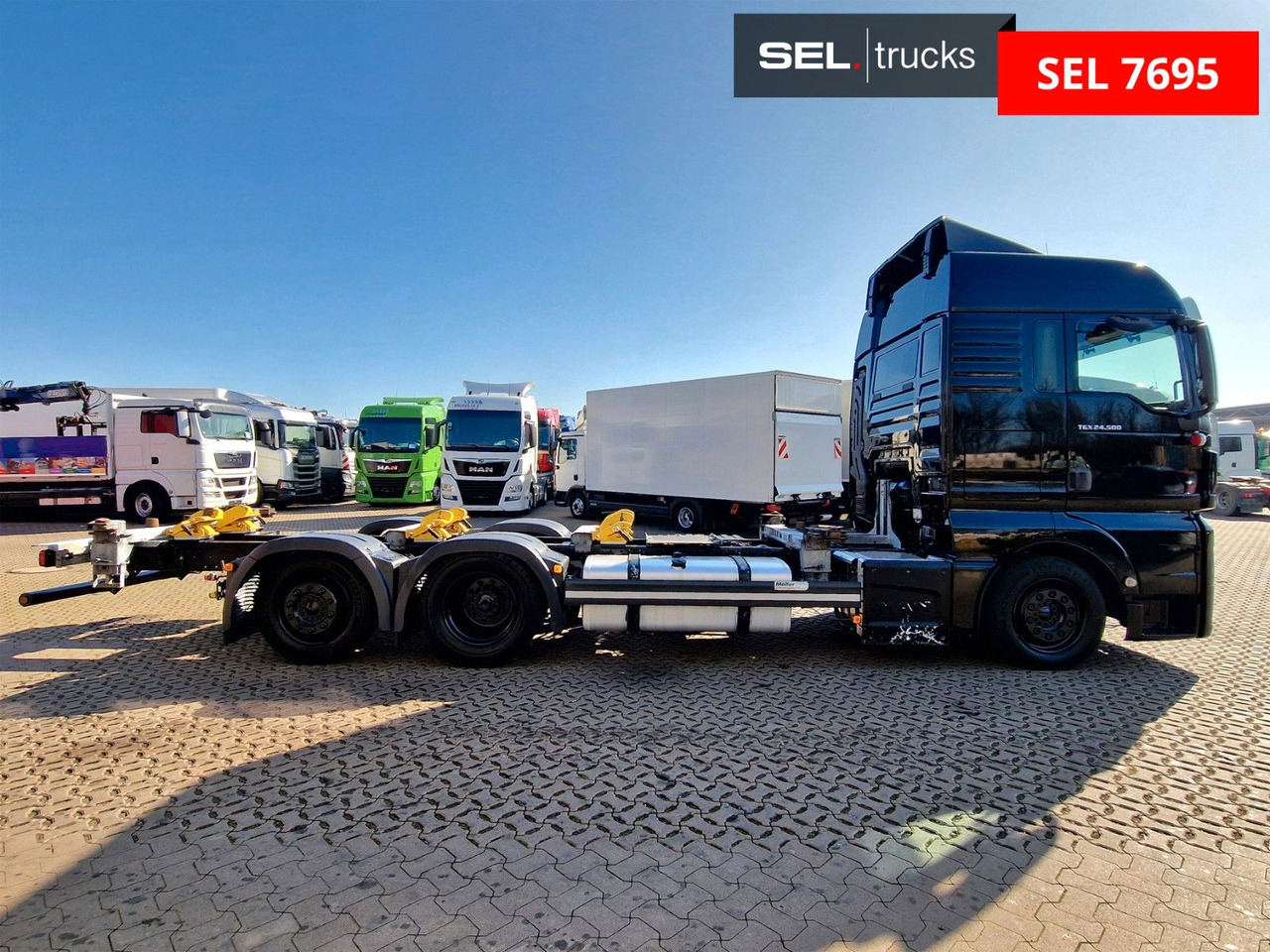 MAN TGX 24.500 6X2-2 LL-U / Intarder / Xeno / LOW KM - Konteineris-vežimus/ Sukeisti kūną sunkvežimis: foto 4 MAN TGX 24.500 6X2-2 LL-U / Intarder / Xeno / LOW KM - Konteineris-vežimus/ Sukeisti kūną sunkvežimis: foto 4
