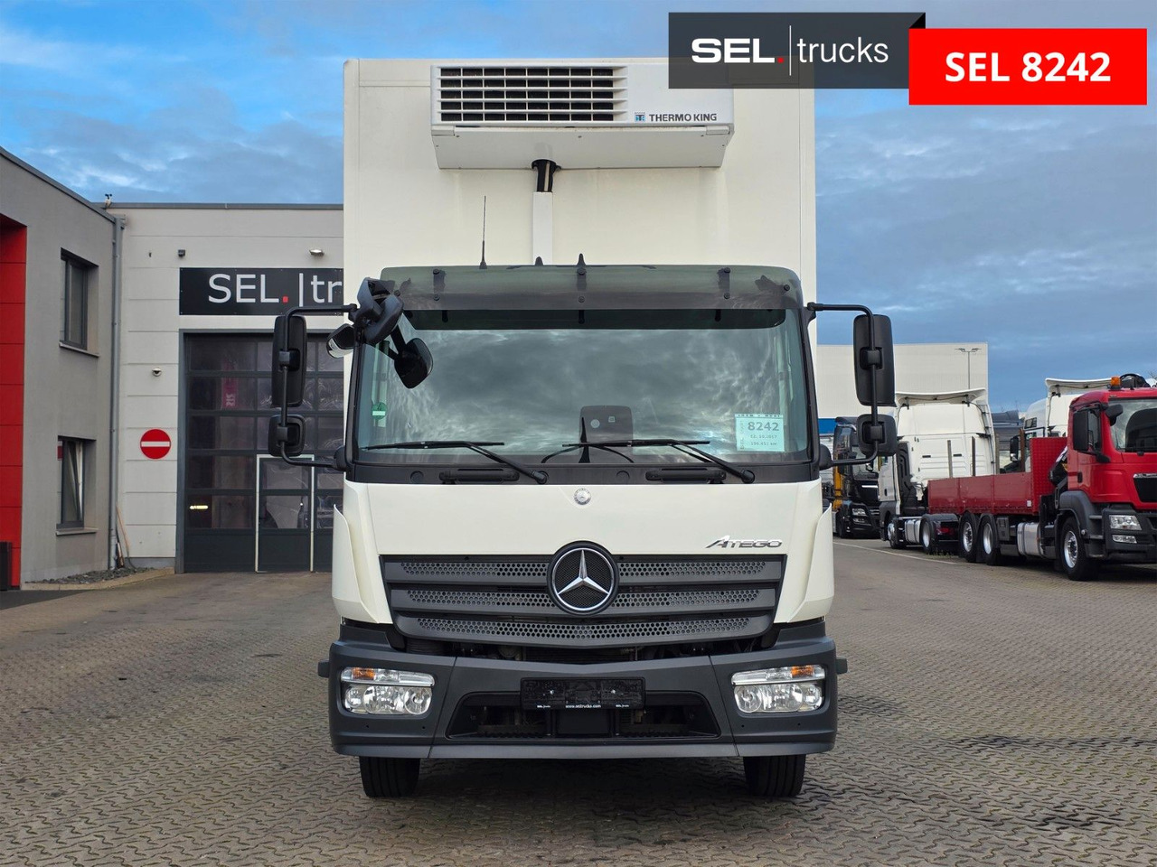 Mercedes-Benz Atego 1218 / Ldbw / Seitentür: rechts - Refrižeratorius sunkvežimis: foto 2 Mercedes-Benz Atego 1218 / Ldbw / Seitentür: rechts - Refrižeratorius sunkvežimis: foto 2