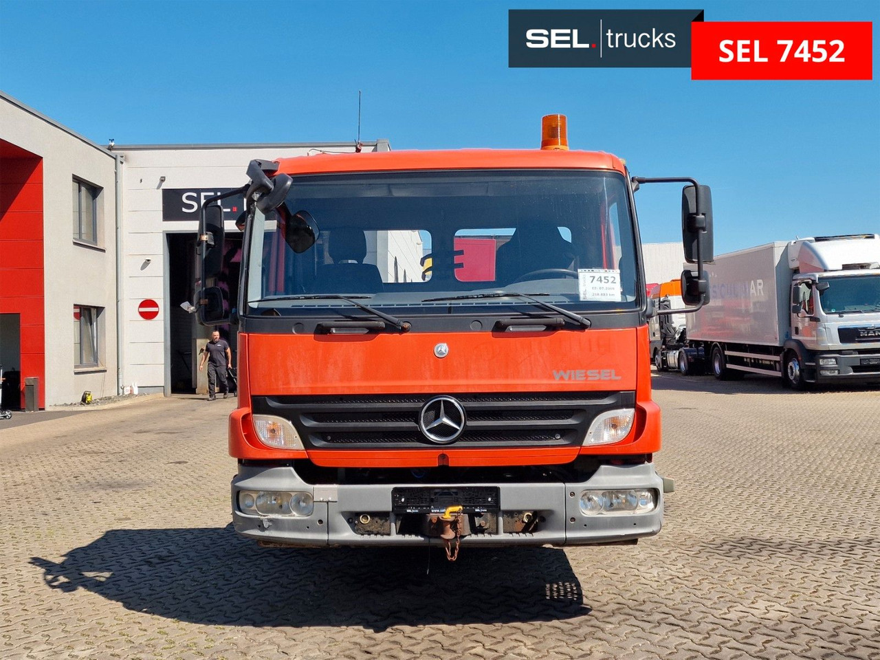 Mercedes-Benz KAMAG WBH 25 / Umsetzer / Wiesel / Rangierer - Konteineris-vežimus/ Sukeisti kūną sunkvežimis: foto 2 Mercedes-Benz KAMAG WBH 25 / Umsetzer / Wiesel / Rangierer - Konteineris-vežimus/ Sukeisti kūną sunkvežimis: foto 2