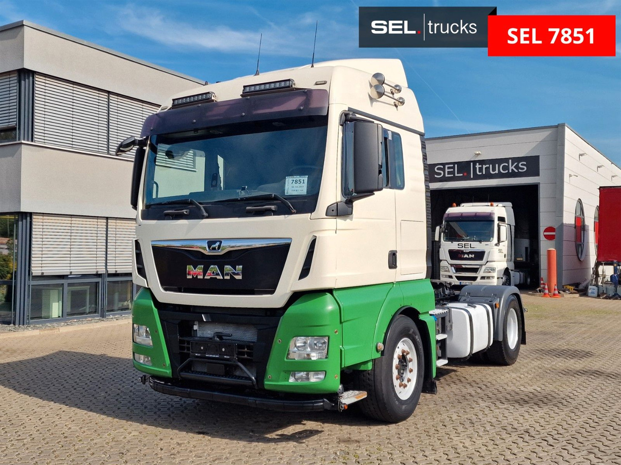MAN TGX 18.460 4X2 BLS / Retarder / PTO / Standklima - Vilkikas: foto 1 MAN TGX 18.460 4X2 BLS / Retarder / PTO / Standklima - Vilkikas: foto 1