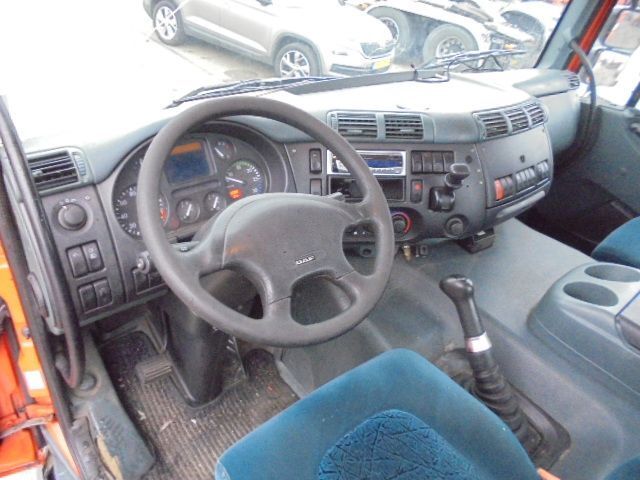 DAF CF 180 lizingą DAF CF 180: foto 8