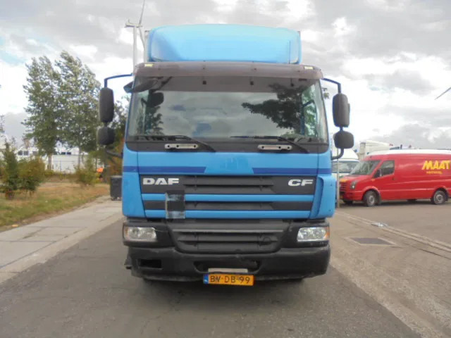 DAF CF 65 220 NL KENTEKEN - Furgonas sunkvežimis: foto 2 DAF CF 65 220 NL KENTEKEN - Furgonas sunkvežimis: foto 2