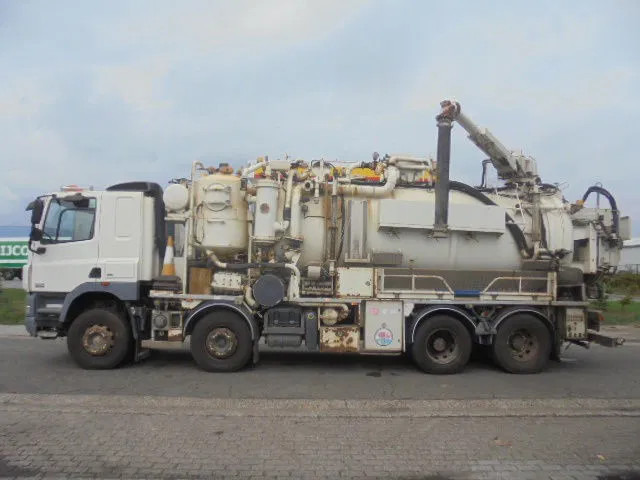 DAF CF 85.410 8X4 BLADGEVEERD - Asenizatorius: foto 2 DAF CF 85.410 8X4 BLADGEVEERD - Asenizatorius: foto 2