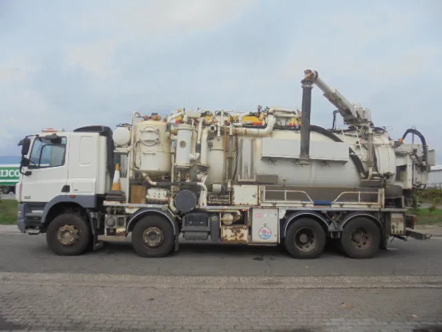 DAF CF 85.410 8X4 BLADGEVEERD - Asenizatorius: foto 2 DAF CF 85.410 8X4 BLADGEVEERD - Asenizatorius: foto 2