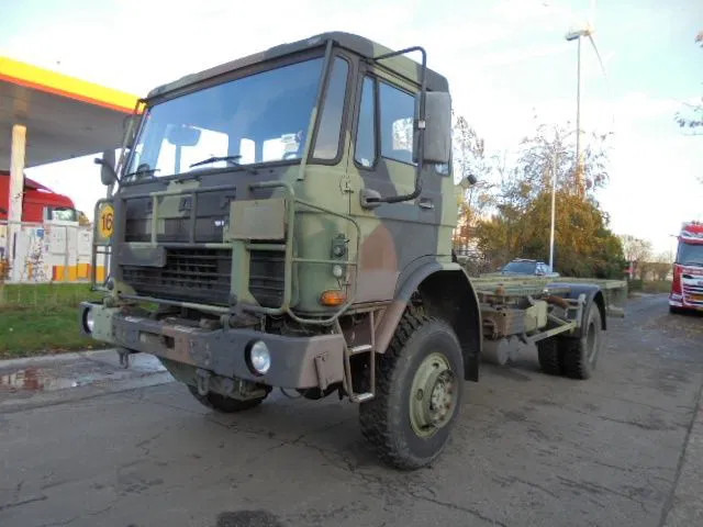 DAF YA 5444 4X4 - Konteineris-vežimus/ Sukeisti kūną sunkvežimis: foto 1 DAF YA 5444 4X4 - Konteineris-vežimus/ Sukeisti kūną sunkvežimis: foto 1