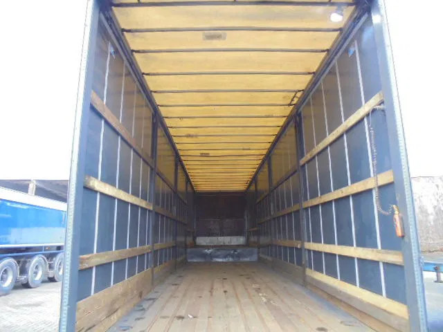 Fruehauf ONCZ 30-218 A - Žemo profilio platforma puspriekabė: foto 5 Fruehauf ONCZ 30-218 A - Žemo profilio platforma puspriekabė: foto 5