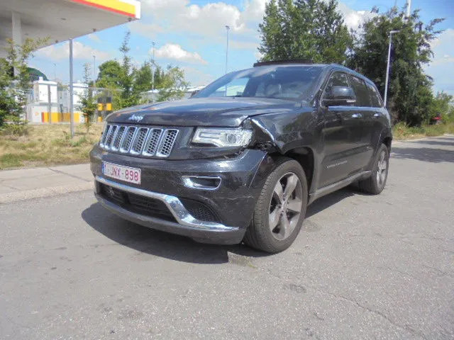 Jeep Grand Cherokee 4X4 SUMMIT EDITION 3.0 LTR V6 - Visureigis: foto 1 Jeep Grand Cherokee 4X4 SUMMIT EDITION 3.0 LTR V6 - Visureigis: foto 1