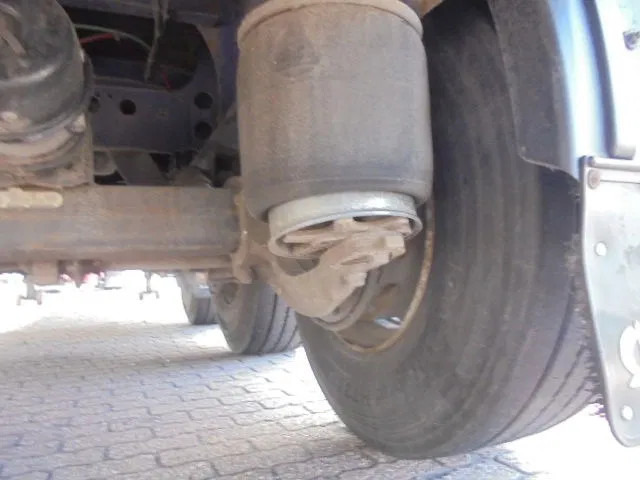 Tentinė puspriekabė Krone SD NL KENTEKEN BPW TROMMEL ASSEN 35 IN STOCK: foto 15 Tentinė puspriekabė Krone SD NL KENTEKEN BPW TROMMEL ASSEN 35 IN STOCK: foto 15