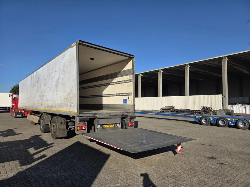 Krone SZ - Furgonas puspriekabė: foto 4 Krone SZ - Furgonas puspriekabė: foto 4