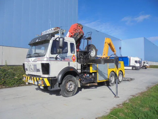 Evakuatorius Mercedes-Benz 2435 S/6X2/4 + ROBSON DRIVE: foto 8