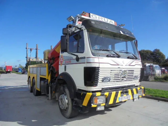 Evakuatorius Mercedes-Benz 2435 S/6X2/4 + ROBSON DRIVE: foto 5
