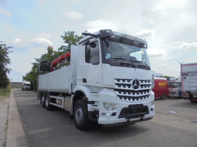 Mercedes-Benz Arocs 2545 + RETARDER 6X2 NEW /DEMO - Sunkvežimis su kranu: foto 5 Mercedes-Benz Arocs 2545 + RETARDER 6X2 NEW /DEMO - Sunkvežimis su kranu: foto 5