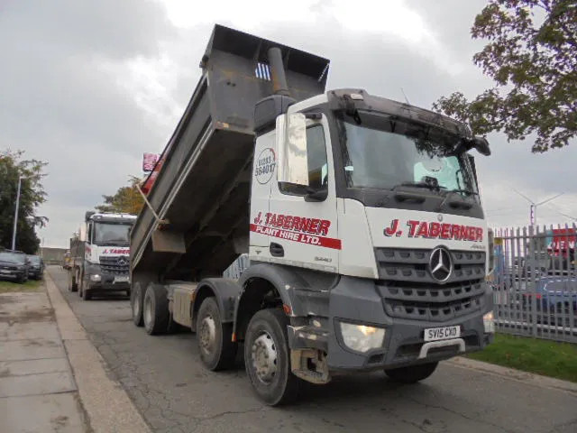 Mercedes-Benz Arocs 3243 K 8X4 - Savivartis sunkvežimis: foto 3 Mercedes-Benz Arocs 3243 K 8X4 - Savivartis sunkvežimis: foto 3