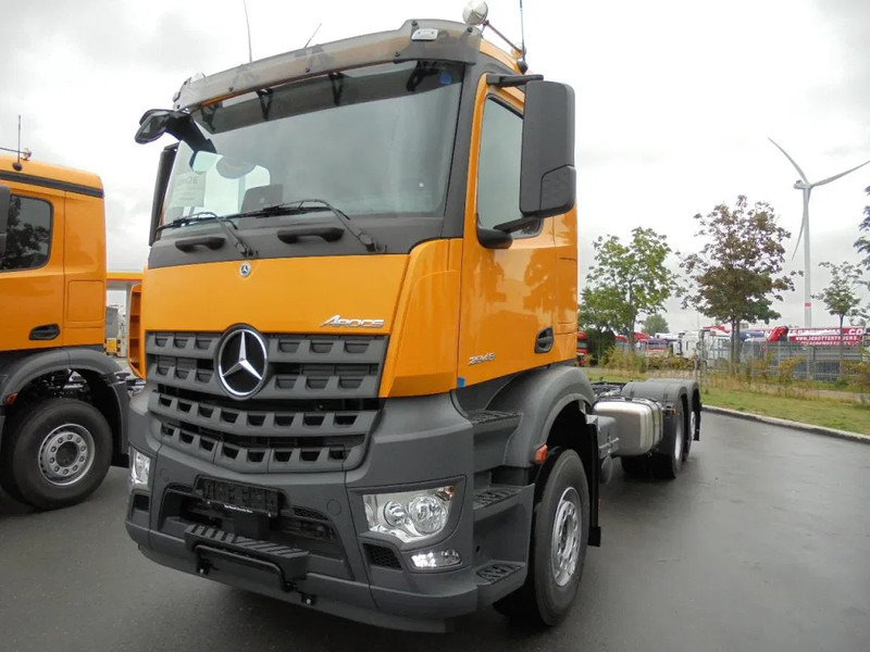 Mercedes-Benz Arocs AROCS 2848 6X2 MET FABRIEKS GARANTIE - Važiuoklės sunkvežimis: foto 4 Mercedes-Benz Arocs AROCS 2848 6X2 MET FABRIEKS GARANTIE - Važiuoklės sunkvežimis: foto 4