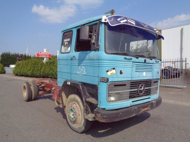 Mercedes-Benz LP 911 - Važiuoklės sunkvežimis: foto 2 Mercedes-Benz LP 911 - Važiuoklės sunkvežimis: foto 2