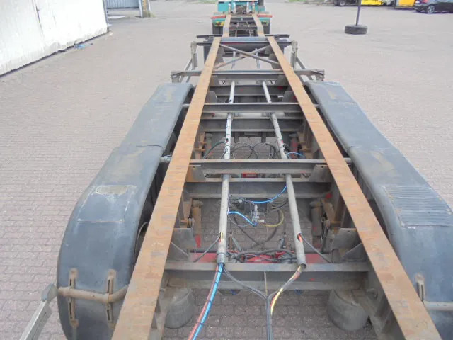 Pacton T3-007 40 45 FT - Konteineris-vežimus/ Sukeisti kūną puspriekabė: foto 5 Pacton T3-007 40 45 FT - Konteineris-vežimus/ Sukeisti kūną puspriekabė: foto 5