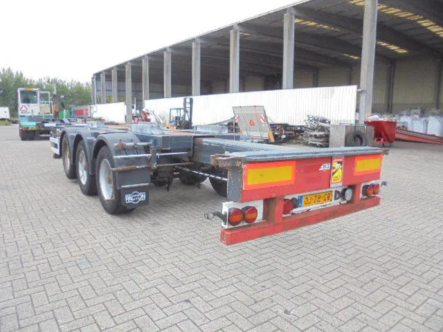 Pacton T3-010 NL KENTEKEN - Konteineris-vežimus/ Sukeisti kūną puspriekabė: foto 5 Pacton T3-010 NL KENTEKEN - Konteineris-vežimus/ Sukeisti kūną puspriekabė: foto 5