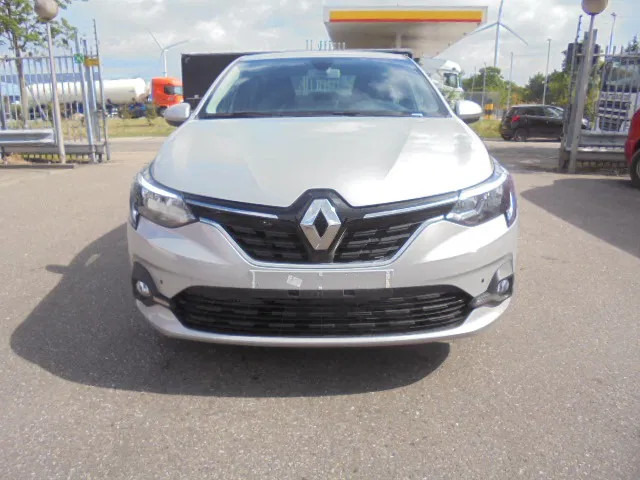 Renault Taliant 1.0 TURBO NEW TAX FREE - Sedanas: foto 2 Renault Taliant 1.0 TURBO NEW TAX FREE - Sedanas: foto 2