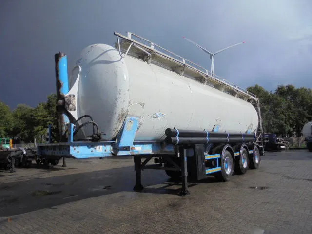 SPITZER BP SK 50 - Puspriekabė cisterna: foto 1 SPITZER BP SK 50 - Puspriekabė cisterna: foto 1