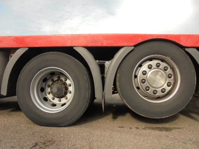 Interior photo 1: Platforminis/ Bortinis sunkvežimis, Sunkvežimis su kranu Scania R480 8X2 NL TRUCK