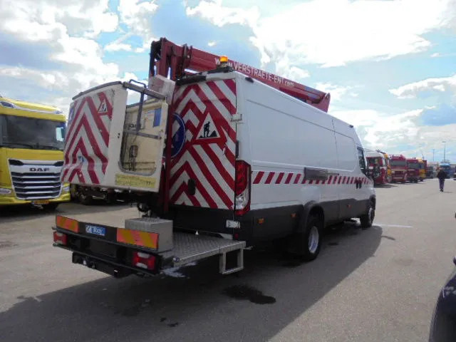 Iveco Daily 70 70C17 - Sunkvežimis, Sunkvežimis su kranu: foto 5 Iveco Daily 70 70C17 - Sunkvežimis, Sunkvežimis su kranu: foto 5