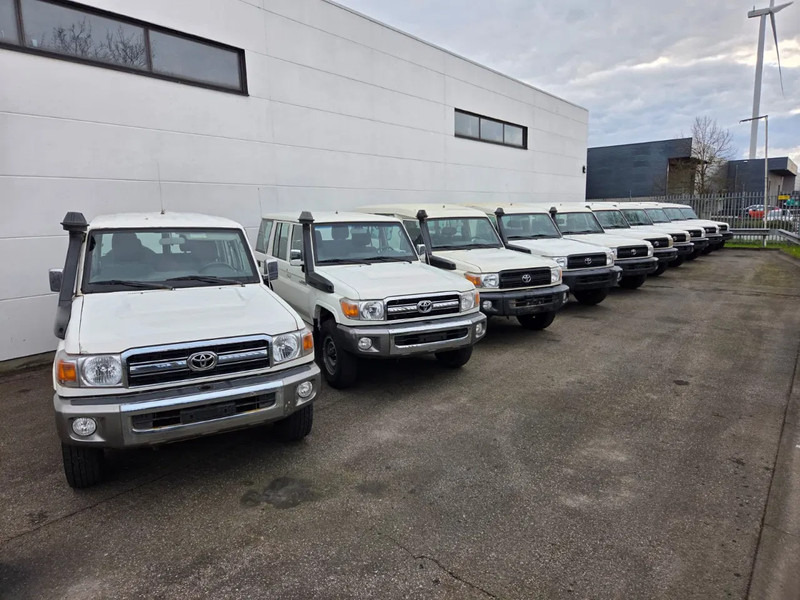 Toyota Land Cruiser HZJ76 + HZJ78L + PICKUP 4WD EXPORT OUT EU ONLY - Lengvasis automobilis: foto 2 Toyota Land Cruiser HZJ76 + HZJ78L + PICKUP 4WD EXPORT OUT EU ONLY - Lengvasis automobilis: foto 2