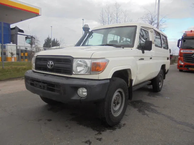 Toyota Land Cruiser HZJ78L 4WD EXPORT OUT EU ONLY - Lengvasis automobilis: foto 1 Toyota Land Cruiser HZJ78L 4WD EXPORT OUT EU ONLY - Lengvasis automobilis: foto 1