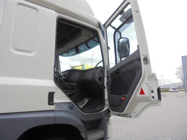 DAF CF 400 NL TRUCK - Vilkikas: foto 5 DAF CF 400 NL TRUCK - Vilkikas: foto 5