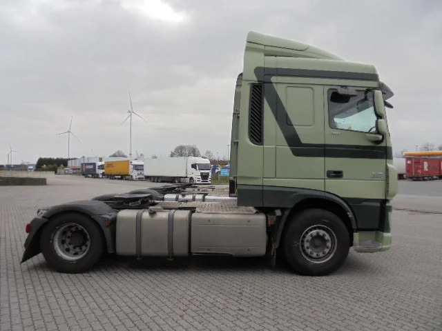 DAF XF 410 EURO6 - Vilkikas: foto 4 DAF XF 410 EURO6 - Vilkikas: foto 4