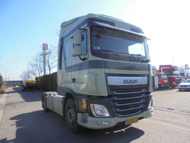 DAF XF 440 NL TRUCK - Vilkikas: foto 3 DAF XF 440 NL TRUCK - Vilkikas: foto 3