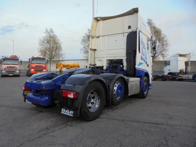DAF XF 460 6X2 RHD - Vilkikas: foto 4 DAF XF 460 6X2 RHD - Vilkikas: foto 4
