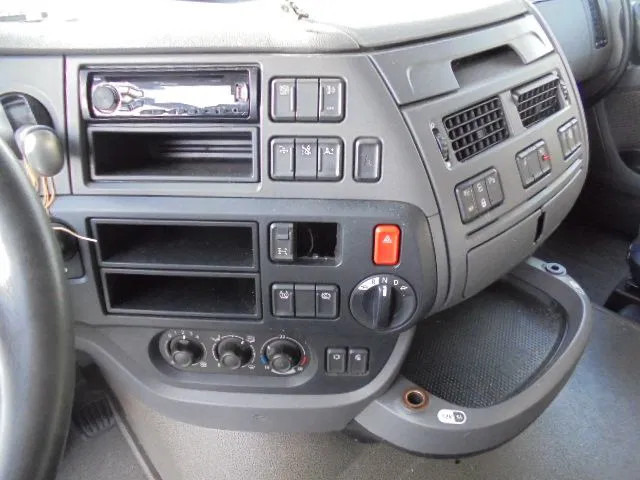 Vilkikas DAF XF XF 106 SPACECAB: foto 14