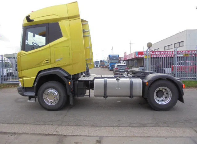 DAF XFC 530 FT DEMO KIEPHYDROLIEK MET FABRIEKS GARANTIE NL TRUCK - Vilkikas: foto 2 DAF XFC 530 FT DEMO KIEPHYDROLIEK MET FABRIEKS GARANTIE NL TRUCK - Vilkikas: foto 2