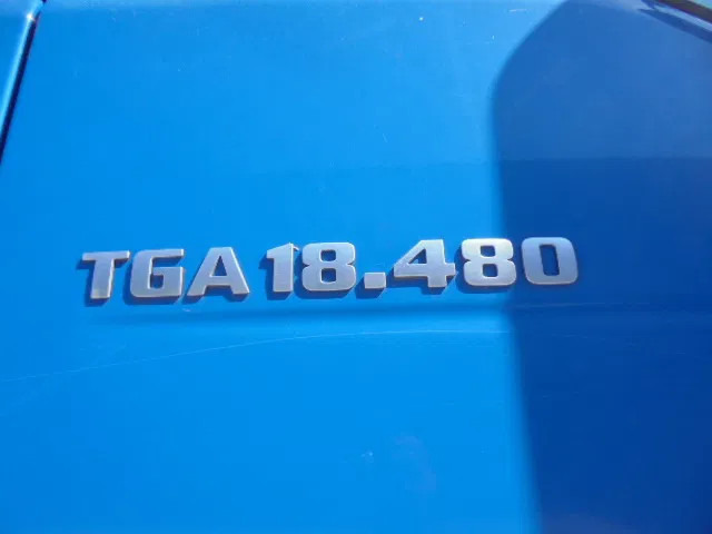 MAN TGA 18.480 XXL ZF INTARDER - Vilkikas: foto 5 MAN TGA 18.480 XXL ZF INTARDER - Vilkikas: foto 5