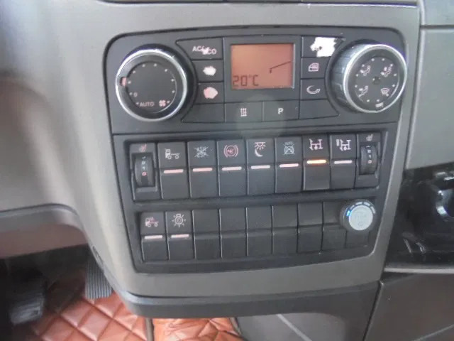 Vilkikas MAN TGX 18.400 COMPRESSOR + HYDRO NL TRUCK: foto 12 Vilkikas MAN TGX 18.400 COMPRESSOR + HYDRO NL TRUCK: foto 12