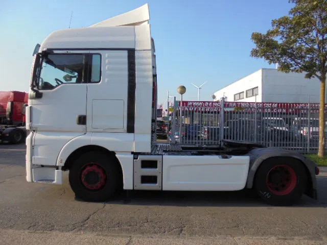 Vilkikas MAN TGX 18.400 XL: foto 6