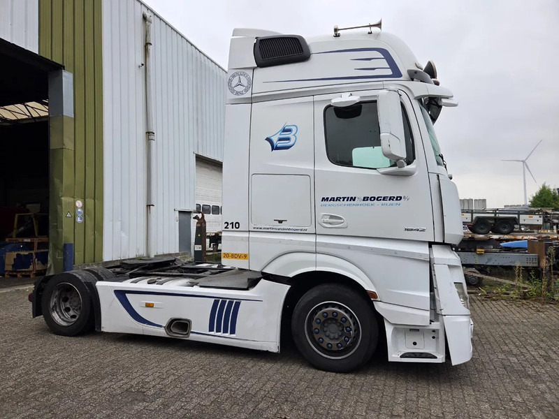 Mercedes-Benz Actros 1842 LS CABINE SCHADE NL TRUCK - Vilkikas: foto 3 Mercedes-Benz Actros 1842 LS CABINE SCHADE NL TRUCK - Vilkikas: foto 3