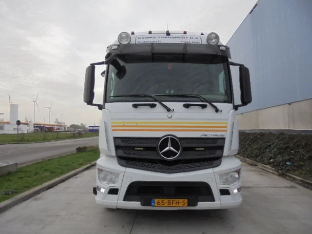 Mercedes-Benz Actros 1940 - Vilkikas: foto 2 Mercedes-Benz Actros 1940 - Vilkikas: foto 2
